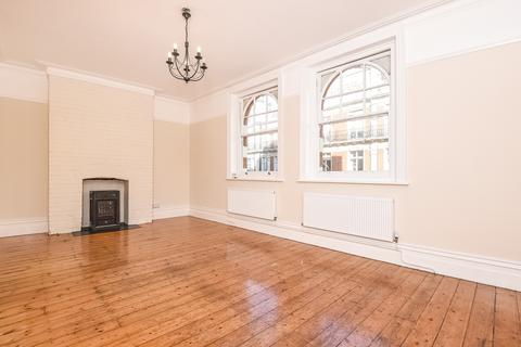 3 bedroom flat to rent, Lower Richmond Road Putney SW15