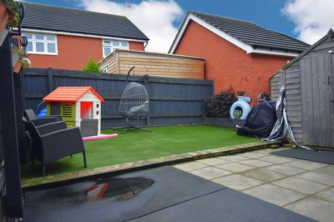 8 Alford Pasture, Cranbrook, Exeter, EX5 7EB