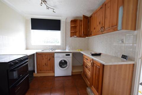 3 bedroom semi-detached house to rent, Wrawby Road, Scunthorpe, DN17 2JA