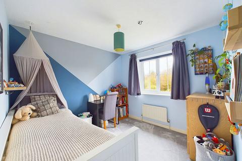 58 Warren Drive, Southwater, Horsham, RH13 9GL