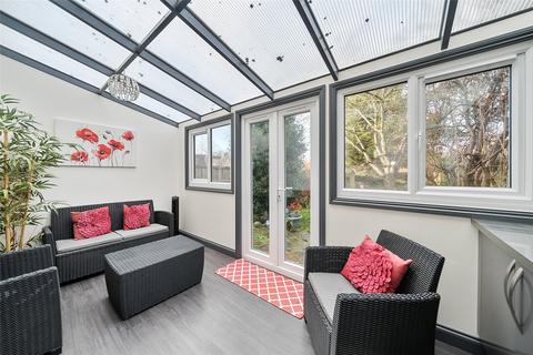 19 Fleming Mead, Mitcham, CR4 3LY