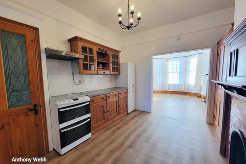 1 bedroom flat to rent, Devonshire Road, Palmers Green N13