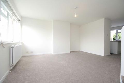 3 bedroom terraced house to rent, Channel Close, Hounslow TW5