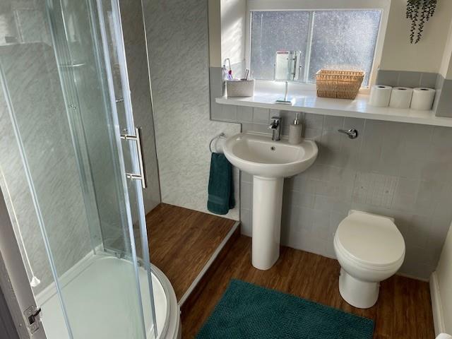 Shower room.jpg