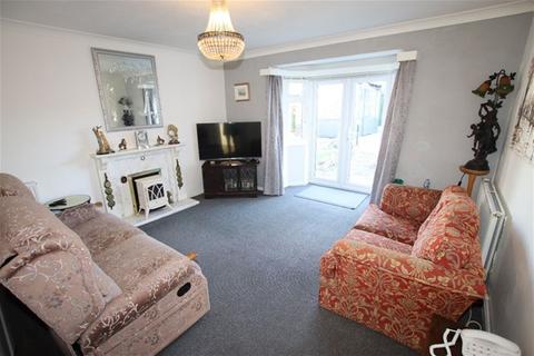 2 bedroom detached bungalow for sale, Uplands Road , Clacton on Sea