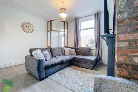 17 Dewhurst Street, Darwen, BB3 2EN