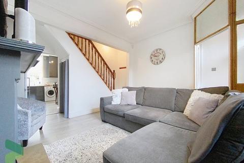 17 Dewhurst Street, Darwen, BB3 2EN