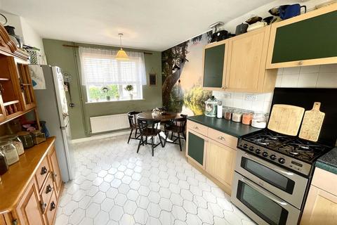 3 bedroom semi-detached house for sale, Second Avenue, Spalding