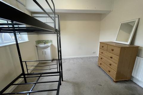 Flat to rent, St Marys Street, Southampton