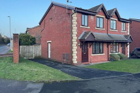 3 bedroom semi-detached house to rent, Porritt Close, Rochdale