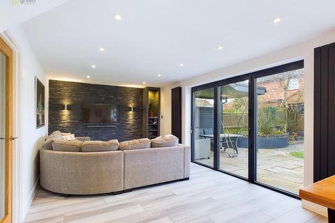 1 Carters Close, Sutton Coldfield, B76 2TE