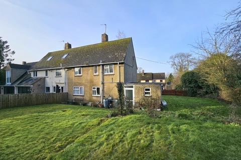 3 bedroom semi-detached house for sale, Chetwode, Overthorpe