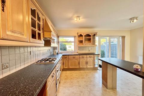 45 Marshalls Drive, Romford, RM1 4JR