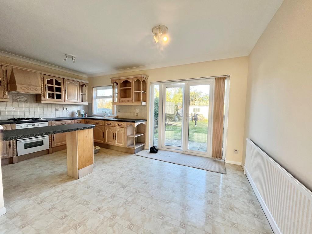 Kitchen 25.2