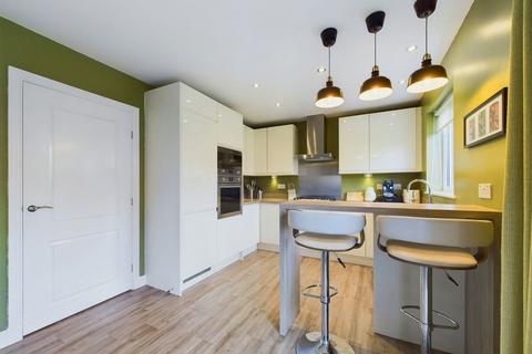 17 Ash Road, Sychdyn, Mold, CH7 6WN