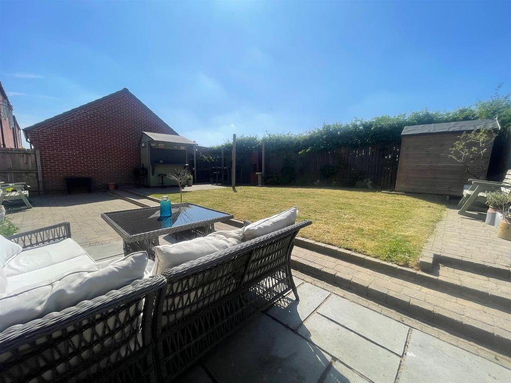 Garden 2.jpg