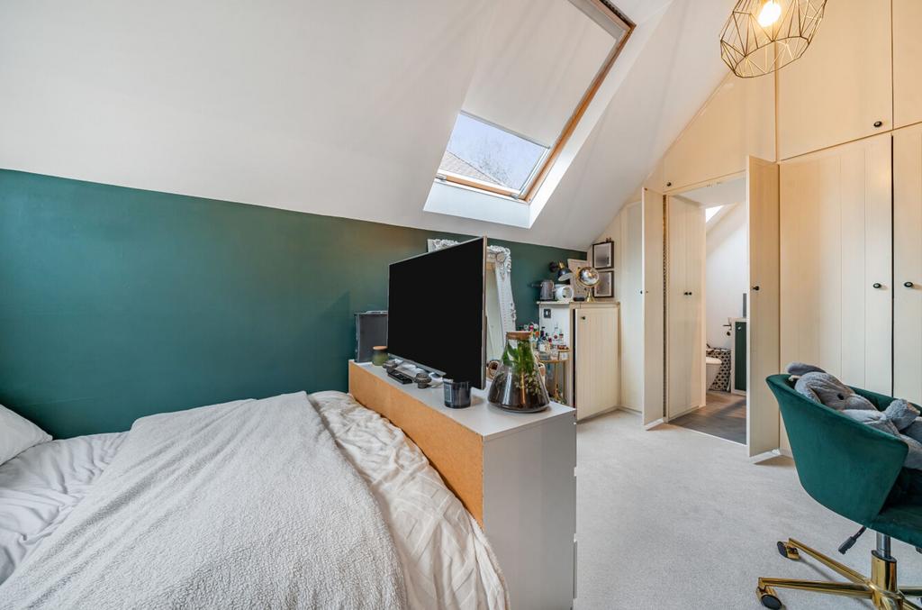Bedroom/ Reception Room