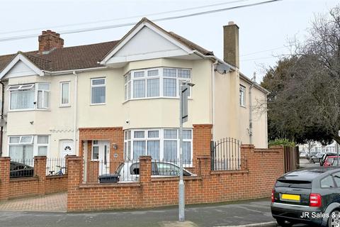 4 bedroom house for sale, Lodge Crescent, Waltham Cross