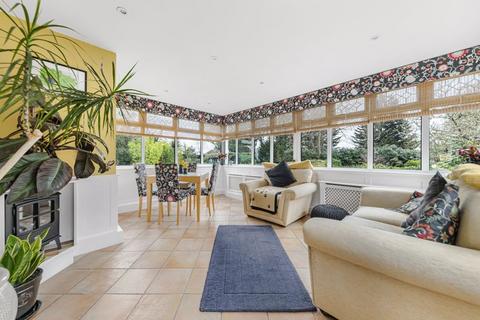 4 bedroom semi-detached house for sale, The Crescent, Bexley