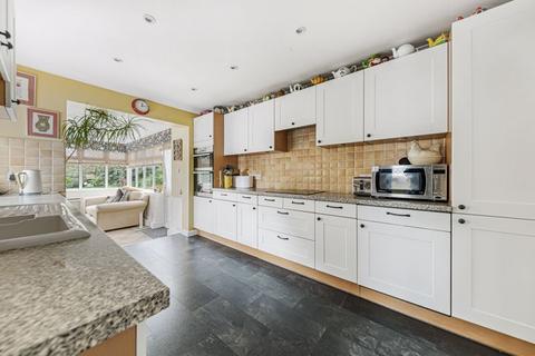 5 The Crescent, Bexley, DA5 3DD