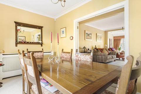 5 The Crescent, Bexley, DA5 3DD