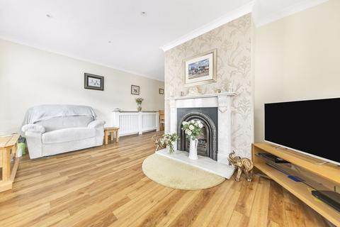 21 Lesley Close, Bexley, DA5 1LX