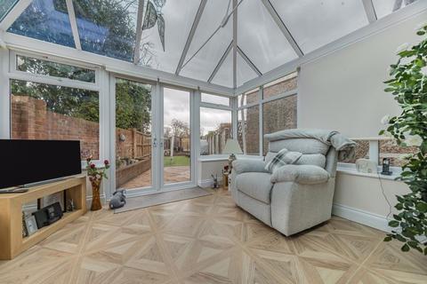 21 Lesley Close, Bexley, DA5 1LX