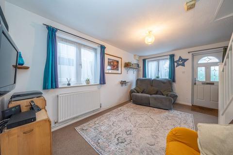 2 bedroom terraced house for sale, New Street, Slip End