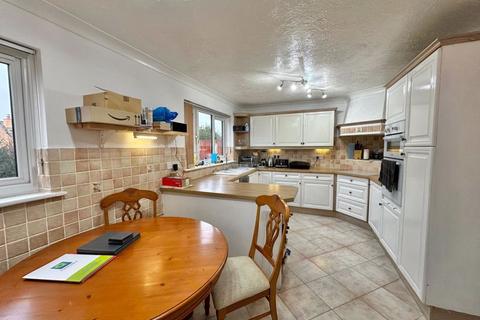 4 bedroom detached house for sale, Carnon Downs, Between Truro and Falmouth