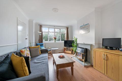 26 Hartfield Road, Chessington, KT9 2PW