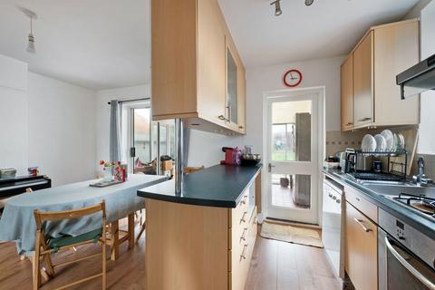 26 Hartfield Road, Chessington, KT9 2PW