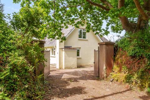 5 bedroom detached house for sale, Butts Hill, Kenton