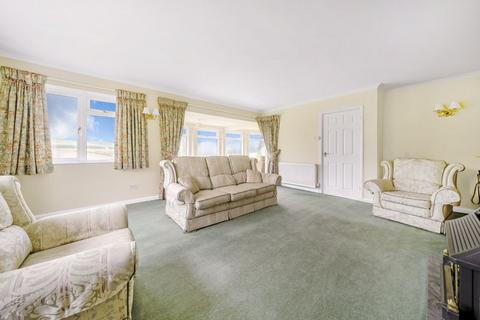 5 bedroom detached house for sale, Butts Hill, Kenton