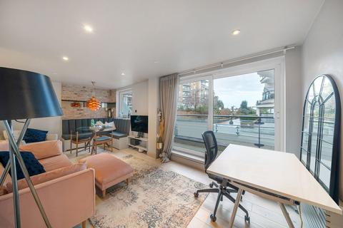 1 bedroom apartment to rent, Smugglers Way, London SW18