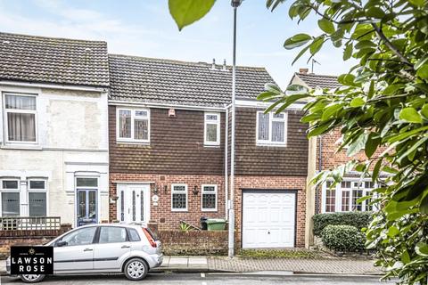 4 bedroom terraced house for sale, Locksway Road, Southsea