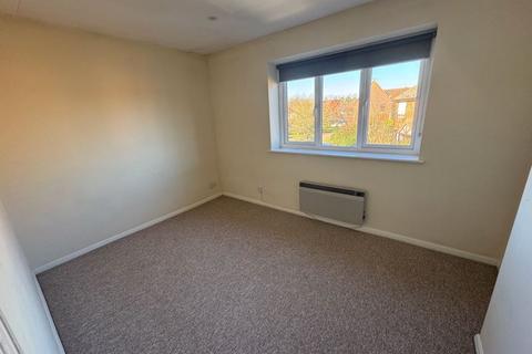 1 bedroom house to rent, Watersmeet Close, Guildford