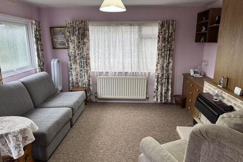 1 bedroom property for sale, Silent Woman Park, Wareham Forest