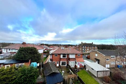 2 bedroom apartment for sale, Cleveland Avenue, Scarborough