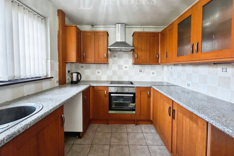 3 bedroom terraced house to rent, Hazelbeech Road, B70