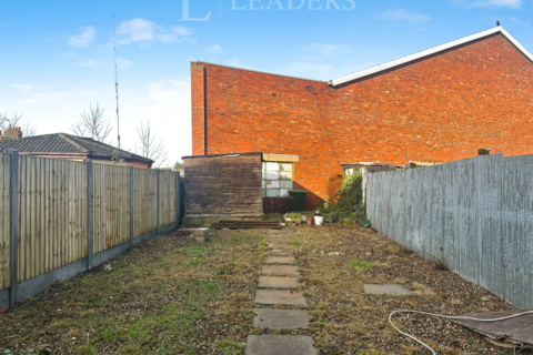 3 bedroom terraced house to rent, Hazelbeech Road, B70