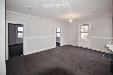 3 bedroom apartment to rent, Stoke Road, Slough