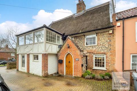 4 bedroom cottage for sale, High Street, Norwich NR12