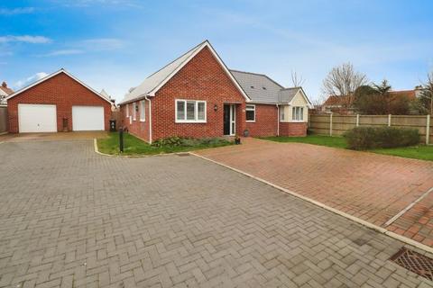 Orchard Crescent, Kirby Cross, Frinton-On-Sea, CO13