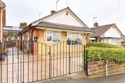 2 bedroom detached bungalow for sale, Belfast Close, Bradeley