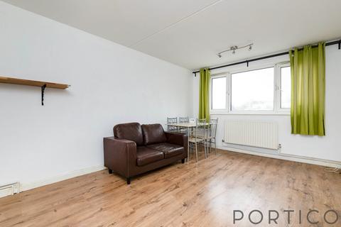 1 bedroom flat to rent, Hay Close, E15