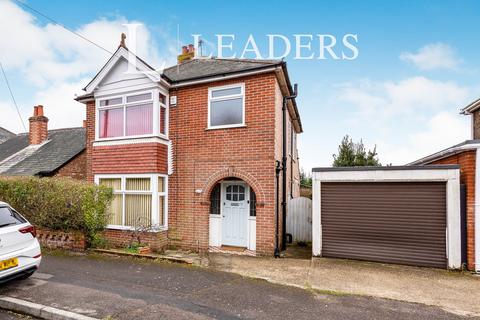 3 bedroom detached house to rent, St James Road, Emsworth