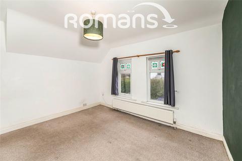 2 bedroom terraced house to rent, Pitcroft Avenue, Reading, RG6