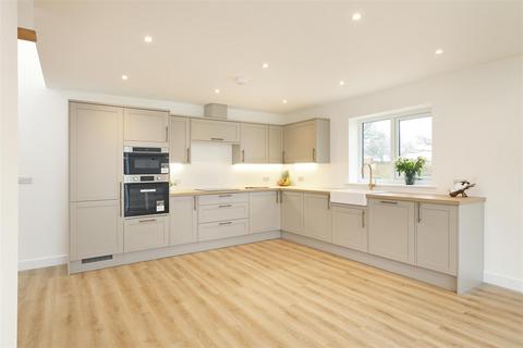 3 bedroom house for sale, SIDLOW, REIGATE RH2