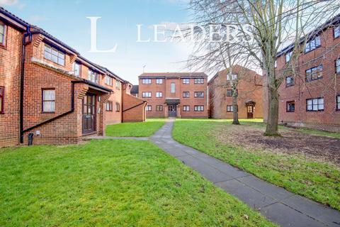 2 bedroom flat to rent, Clematis Tye, Springfield