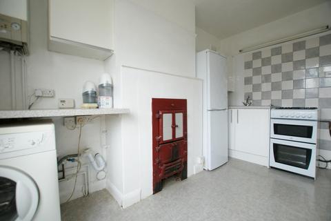 2 bedroom flat to rent, Spitalfield Lane, Chichester, PO19